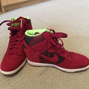 Nike Women’s Dunk Sky Hi Wedge High Tops- Rare